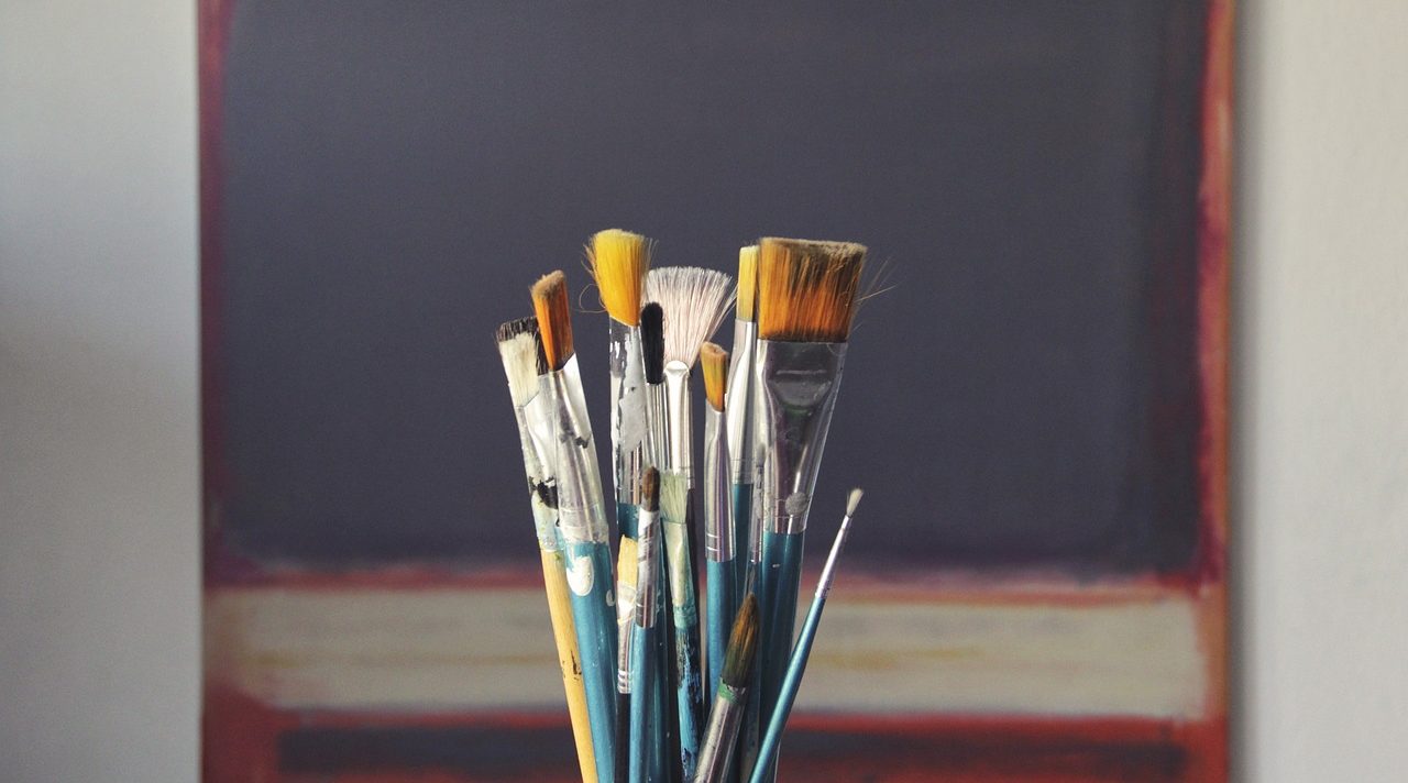 pixabay brushes-1683134_1280